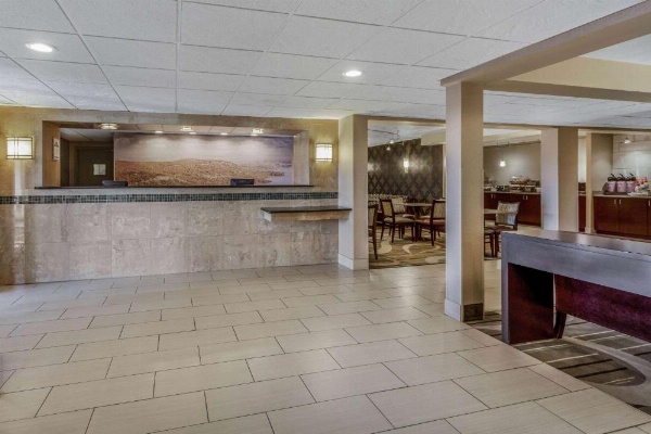 La Quinta Inn & Suites by Wyndham Binghamton - Johnson City image 10