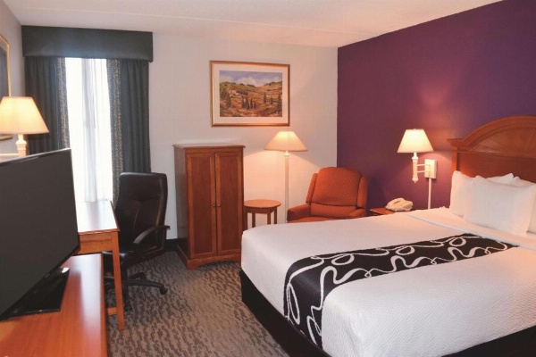 La Quinta Inn & Suites by Wyndham Binghamton - Johnson City image 19