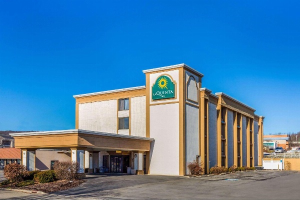 La Quinta Inn & Suites by Wyndham Binghamton - Johnson City image 3
